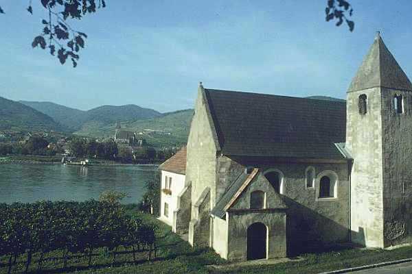 RossatzArnsdorf Romanische Kirche in St. Lorenz